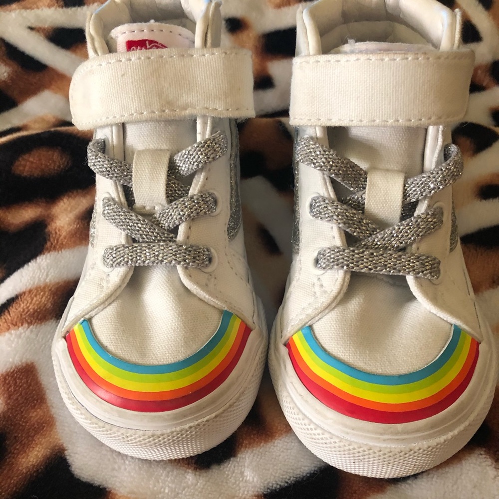 Vans Sk8 Hi with rainbows